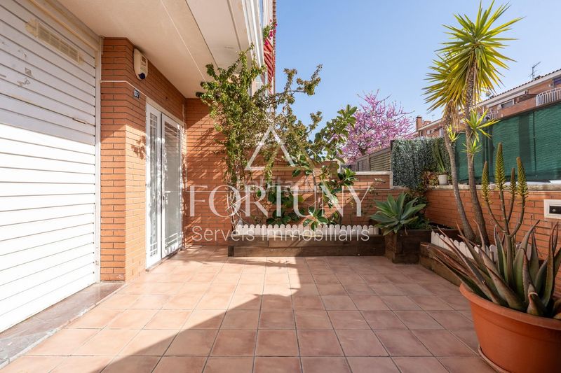 Foto aa267eab-8d96-4a05-a83d-af521f3c20a6. Casa adossada amb aparcament a Migjorn Reus