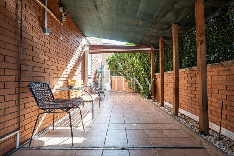 Foto f8b635ae-09b3-45e7-912c-dece559412c5. Casa adossada amb aparcament a Migjorn Reus