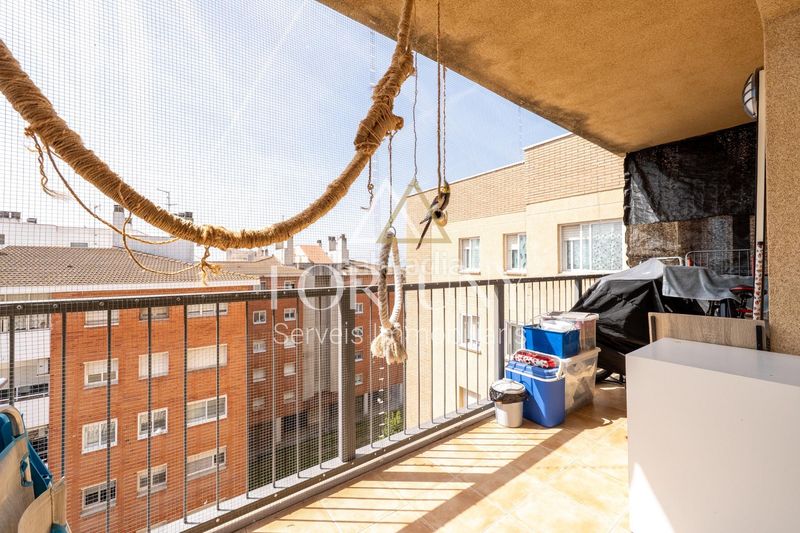 Foto 5f5d838e-c323-47ca-92f8-4efec16055fb. Pis amb aparcament a Mestral Reus