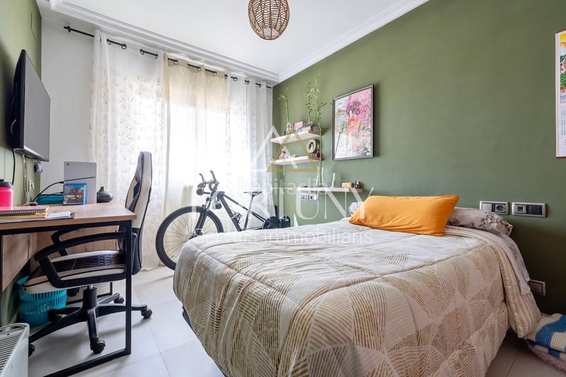 Foto 85c3403a-848e-4d3b-8806-3e2d24a32635. Pis amb aparcament a Mestral Reus