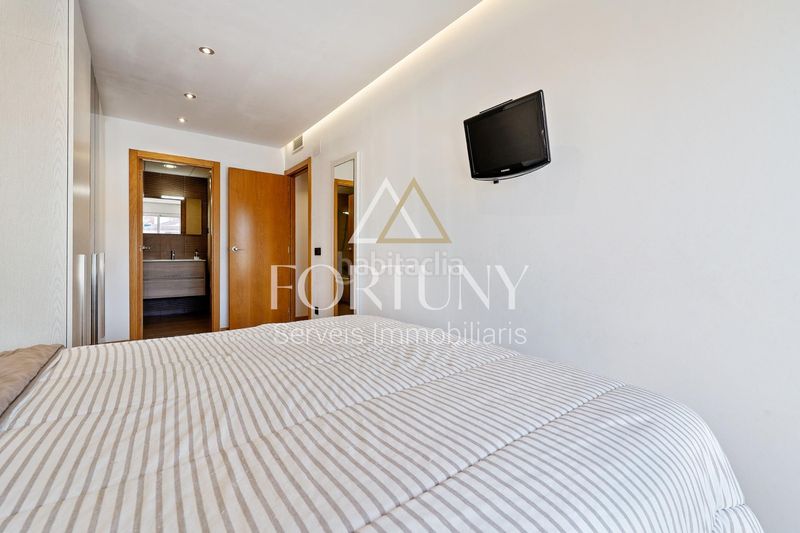 Foto 05cb15a0-ae88-4bfe-a47a-5d8dbba872cc. Àtic amb piscina a Centre Reus