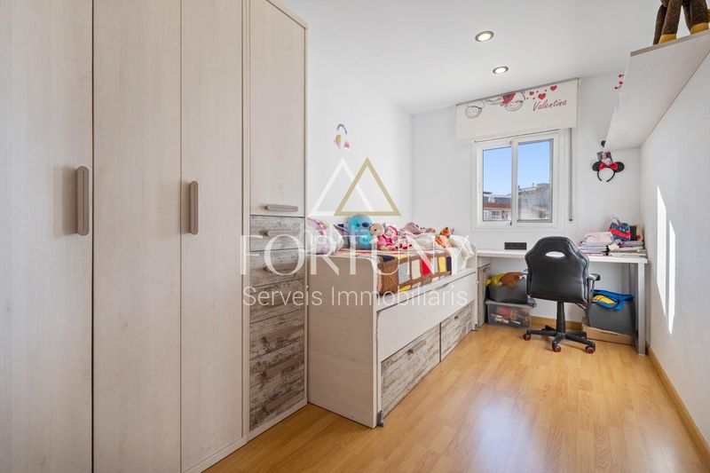 Foto 45807a53-8782-4f24-8222-bf4a7fceefd0. Àtic amb piscina a Centre Reus