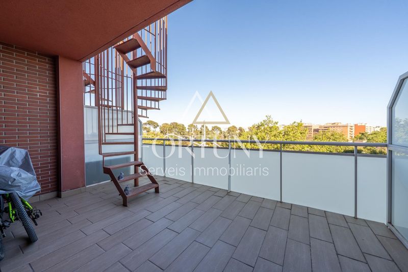 Foto c738a689-6edd-4895-9bab-d3526a200c0b. Àtic amb piscina a Centre Reus