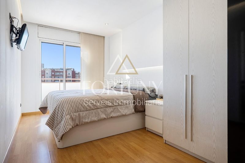 Foto fd646741-5637-446e-867a-d5f19539e346. Àtic amb piscina a Centre Reus