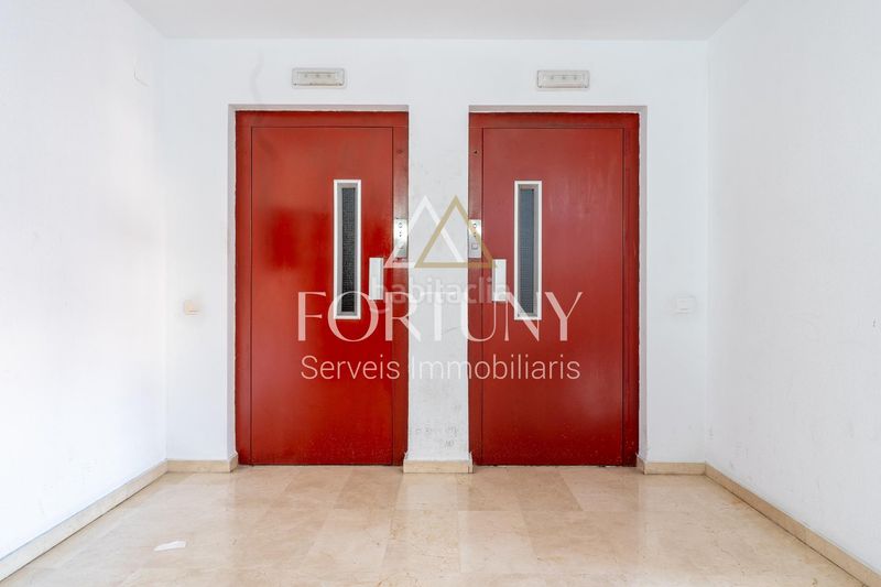 Foto 5080cf9a-45b3-454b-9a66-c90270d21ded. Pis amb aparcament a Centre Reus