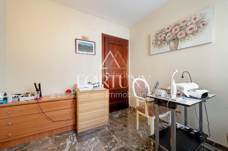 Foto d99a4f60-0b2f-4ad9-bd0d-62f9d3cd91f3. Pis amb aparcament a Centre Reus