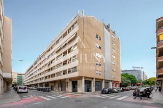 Pis  Morell 17. Piso en venta calle morell, reus.