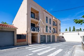 Pis  Ponts. Ático duplex en  venta en calle pont, la selva del camp.