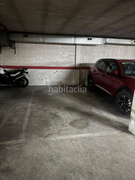 Foto d2059ee6-d2af-44b1-bfa5-8be133e0c352. Aparcament cotxe a Llevant Reus