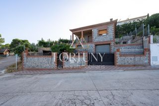 Casa  Montclar de. Casa en venta en avinguda montclar, riudecanyes.