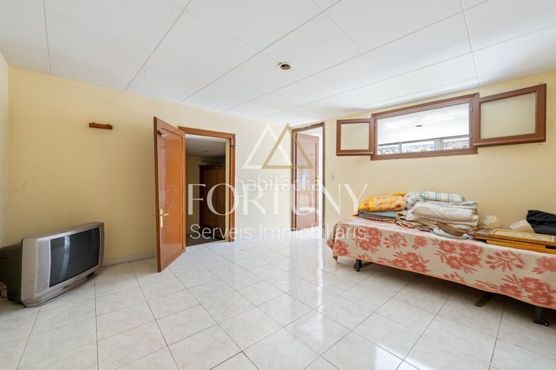 Foto 4b9d1c13-3d9e-411e-ba3d-7334e24f9cfa. Edificio  en venta en pou de la vila, la selva del camp. en Selva del Camp (La)