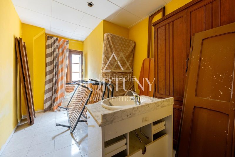 Foto d47e7b06-99a3-4b8c-ae4f-93882da3b025. Edificio  en venta en pou de la vila, la selva del camp. en Selva del Camp (La)