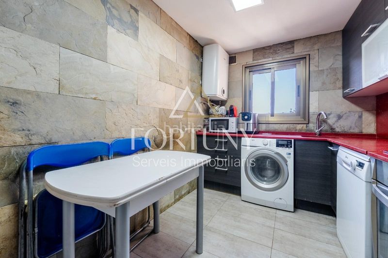 Foto 4e547df4-8e80-421d-9e52-889f90d77887. Casa adossada amb aparcament a Ponent Reus