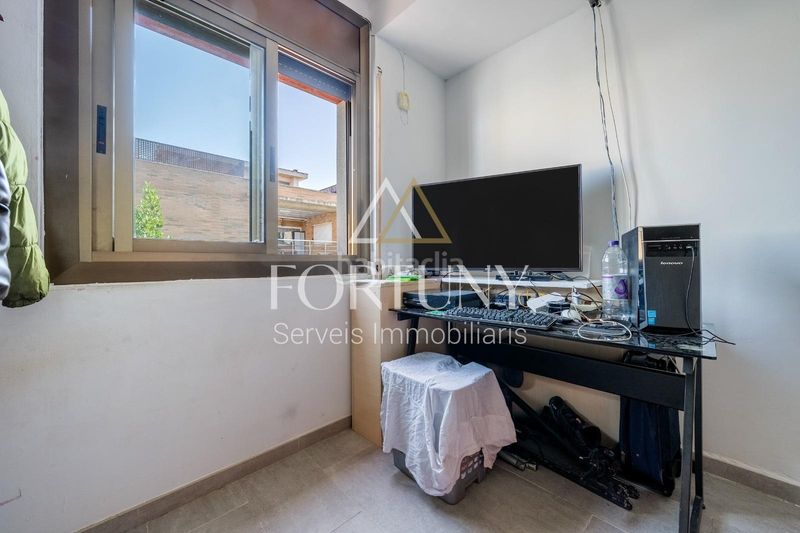 Foto a784b99d-1ec0-47d0-b15a-44c662836b91. Casa adossada amb aparcament a Ponent Reus