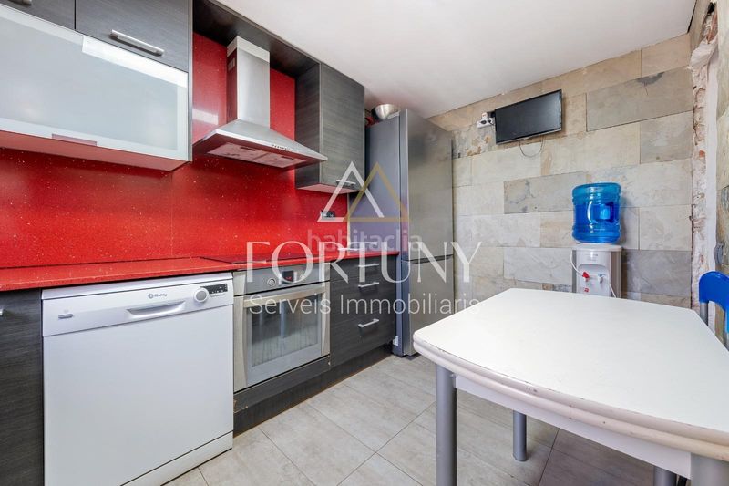 Foto f0a99012-3779-453f-bcfe-1246c250af47. Casa adossada amb aparcament a Ponent Reus