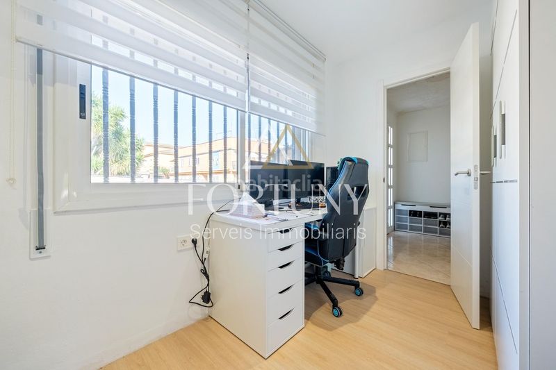 Foto cfce2210-585f-43b4-b026-b0e8c51fb668. Casa a Mestral Reus