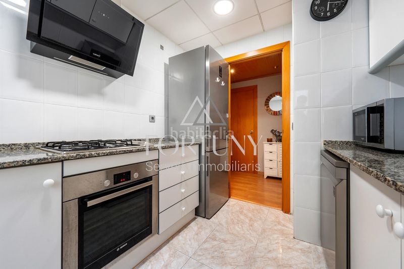 Foto afac0645-715a-4c70-84b9-08dbfe2396f5. Pis amb aparcament piscina a Centre Reus