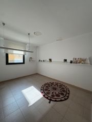 Lloguer Oficina  De prat de la riba 7. Oficina en alquiler en reus