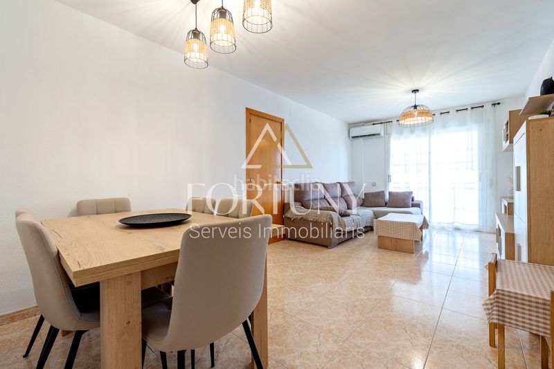 Foto e011c0e6-b565-4275-8f11-e6c8c8d74e37. Pis amb aparcament a Centre Reus