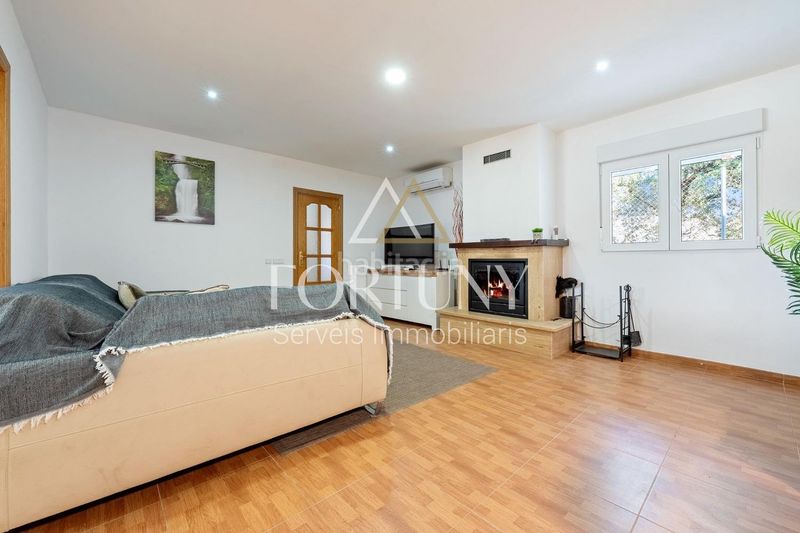 Foto 3e673bc4-76fc-4593-83fe-0af0e6a30849. Casa amb piscina a Mestral Reus