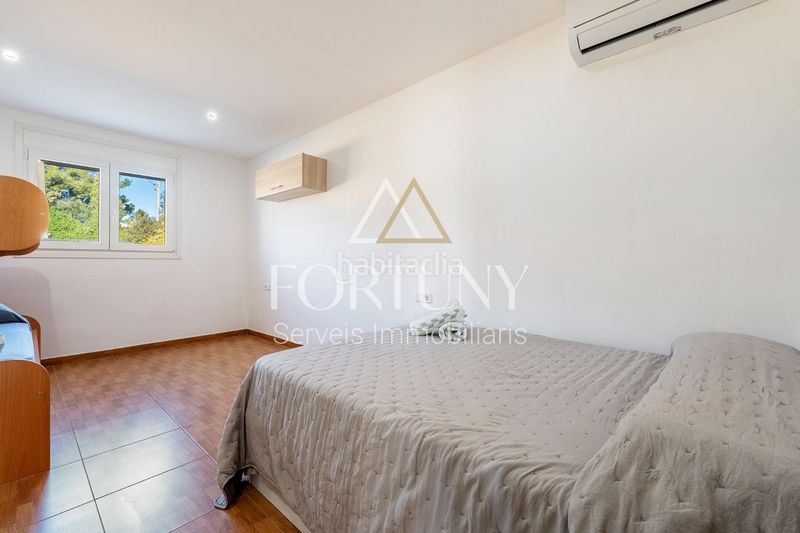 Foto b75a1e8b-53ed-4bfb-b431-bdc8bbaa1dee. Casa amb piscina a Mestral Reus