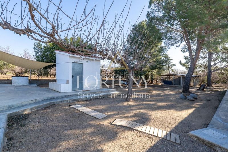 Foto f5b4102a-22ce-4219-8e35-f3d0f8767eae. Casa amb piscina a Mestral Reus