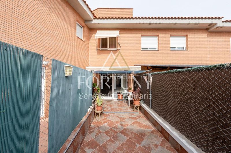 Foto d8a64aca-36b2-4c45-813e-63297b026e21. Casa amb aparcament a Migjorn Reus