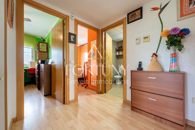 Foto f390be21-1a10-43cf-85b0-c89377694be3. Casa amb aparcament a Migjorn Reus