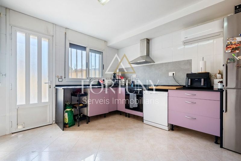 Foto 8a6bd4a8-1e45-41ab-9d78-6270471803da. Casa a Mestral Reus