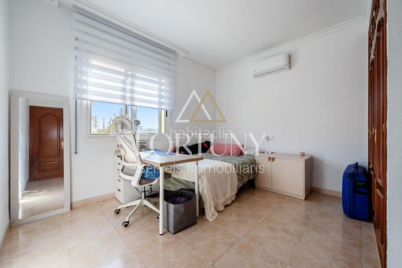 Foto 30eb177c-a742-403b-bc88-489e8eab0b9c. Casa a Mestral Reus