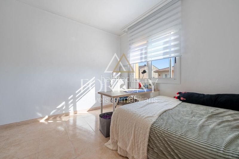 Foto 85ee2151-5c4c-4473-b109-ecb7c50ca494. Casa a Mestral Reus