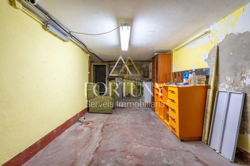 Foto e6b0e4e4-bf1d-4f20-95d5-428c9f11593c. Casa amb aparcament a Valls