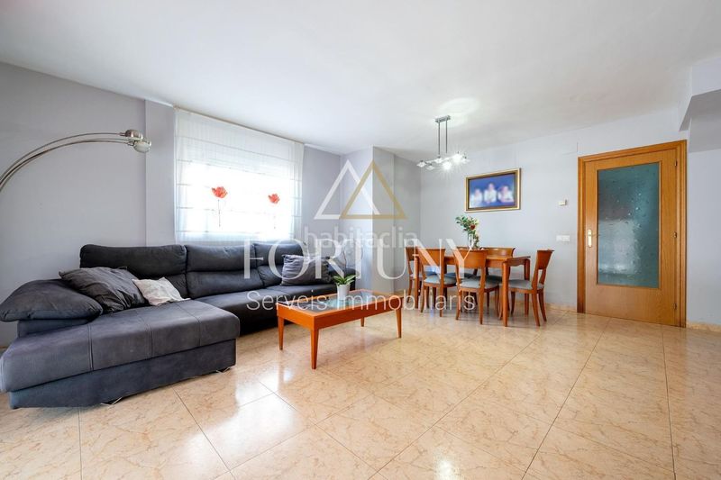 Foto 260ca290-683c-4de7-9323-5288643d7f8e. Casa amb aparcament a Migjorn Reus