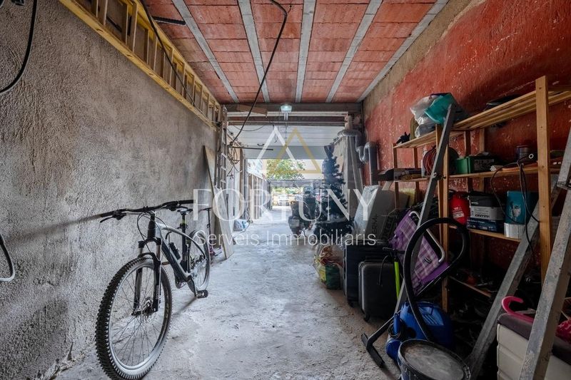 Foto 889a1163-c611-460b-9da5-95460cc8ff17. Casa amb aparcament a Ponent Reus