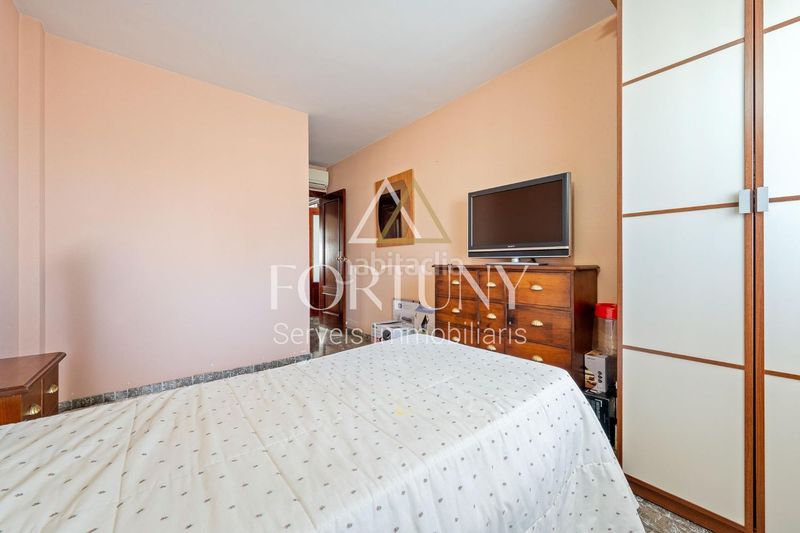 Foto 7da3c4e1-b6cd-4a1a-82b2-b54e27933bf8. Pis amb aparcament a Centre Reus