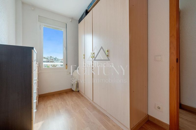 Foto 5dac5863-a6c1-4ee7-9923-14d3d6f9b15f. Pis amb aparcament piscina a Centre Reus