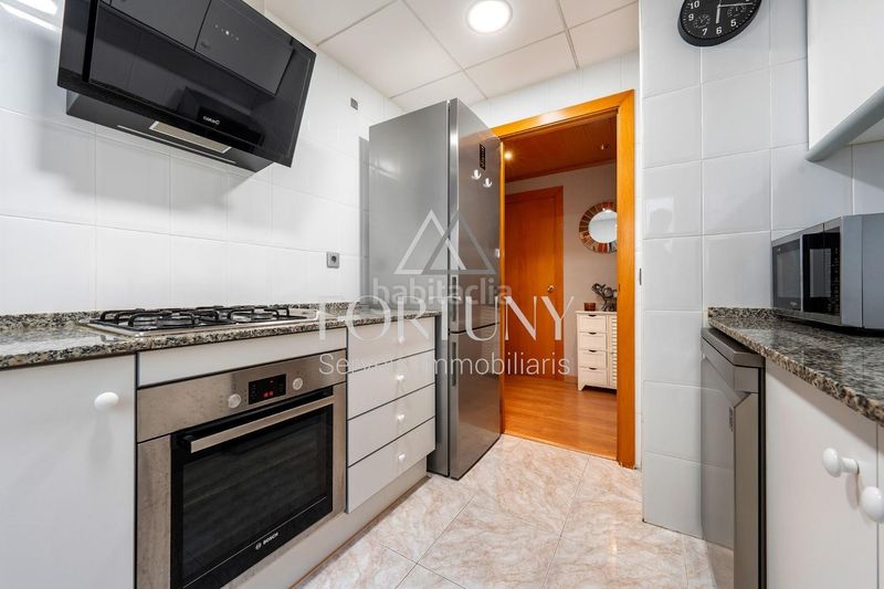 Foto cef6f708-8c00-4330-a4da-4d73872f178a. Pis amb aparcament piscina a Centre Reus