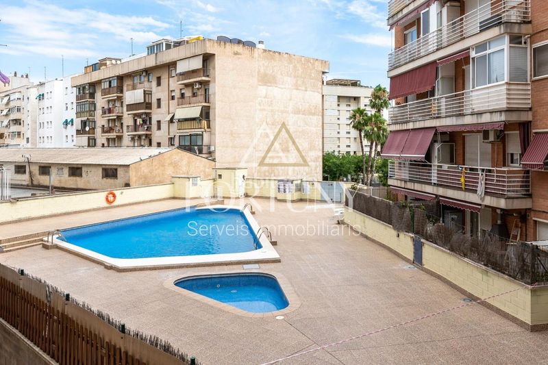 Foto e4920c65-8966-4dc4-b0e0-561541acda98. Pis amb aparcament piscina a Centre Reus