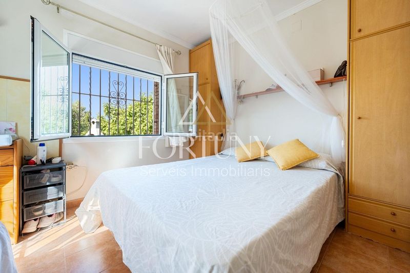 Foto e2f596cc-d7b5-4cdd-a39b-83861d8561be. House with pool in Riudoms