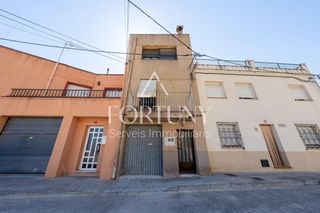 Haus  Font vella 14. Casa en venta en castellvell del camp