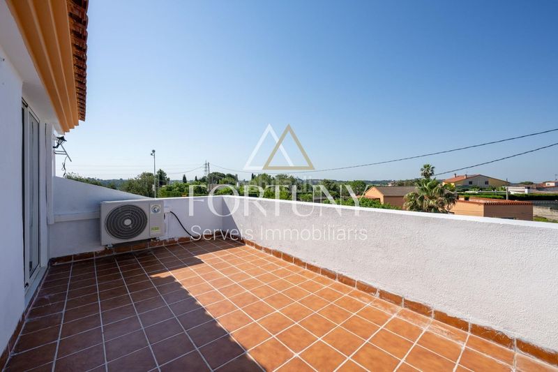 Foto 438c2e6b-a675-4860-80ed-ff274ff93865. Casa a Vallmoll