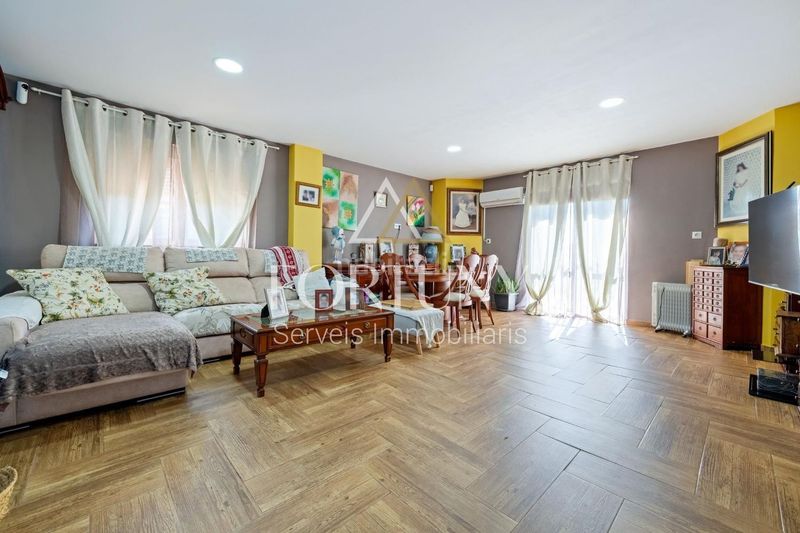 Foto 6414f280-572b-410b-87bb-0596a6f37aff. Casa a Vallmoll