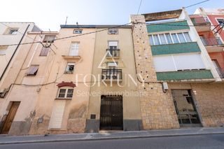 Haus  Bisbe palau 13. Casa en venta en valls