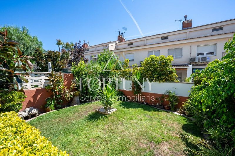 Foto 8ce580e1-8240-43a0-a9c9-b62ae42e1094. Casa a Ponent Reus