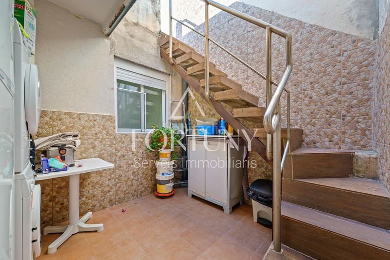Foto e777ba7b-468e-4197-9e28-82d43f9ce977. Casa amb aparcament a Constantí