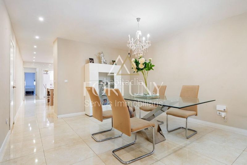 Foto f587891f-3efa-4e66-9027-a9063ea4ac0a. Casa amb aparcament a Constantí