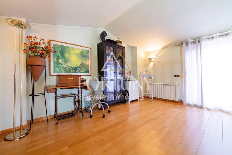 Foto 7b09d827-5d10-4700-bf82-416a2666ae68. Casa amb aparcament a Ponent Reus