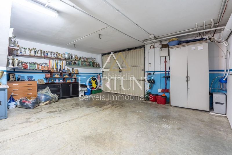 Foto 92f8dabc-14f5-4566-8ae6-aed656a1309b. Casa amb aparcament a Ponent Reus