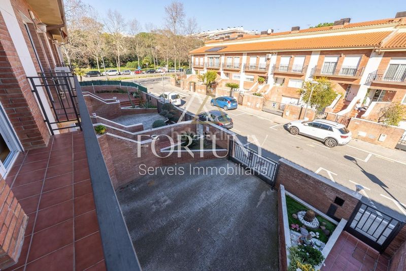 Foto 9ec08a6c-95c8-4a1c-8556-bd7c0d38bece. Casa amb aparcament a Ponent Reus