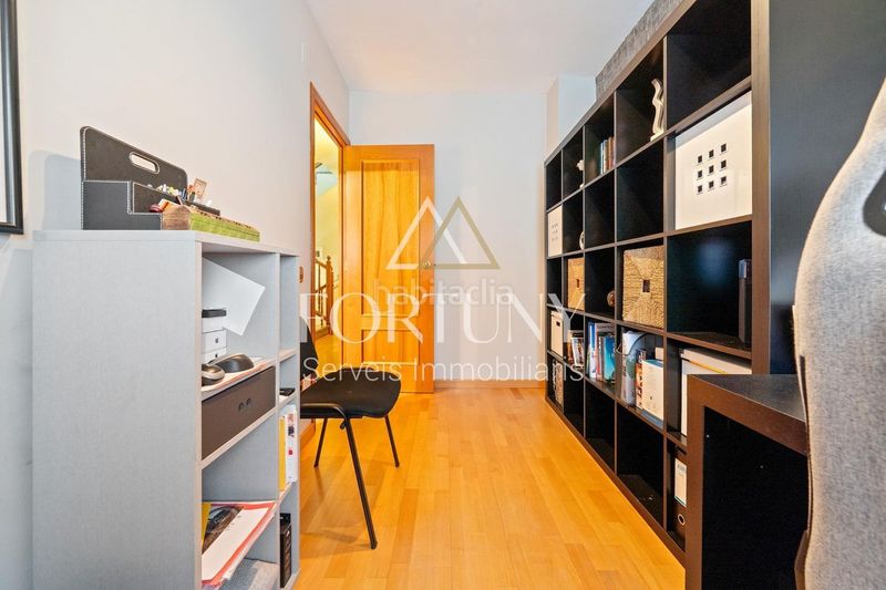 Foto bd124445-2fb1-48c9-a9de-757b36ceef33. Casa amb aparcament a Ponent Reus